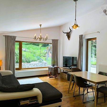 Soho Lodge Rasnov Экстерьер фото